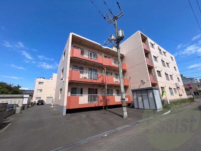 エスカイア八軒の外観