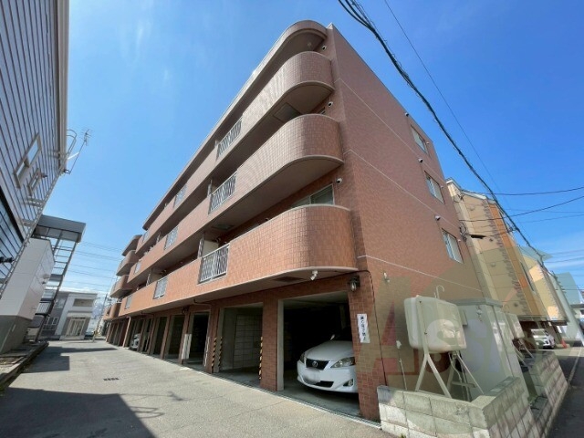 プレシャス23の外観