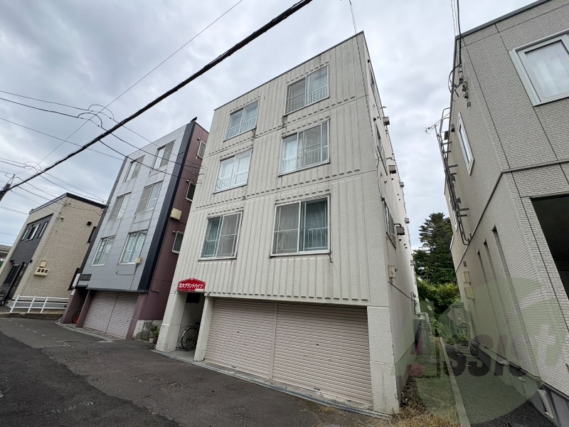 北大グランドハイツの外観