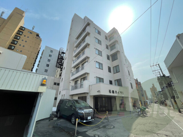 石橋ハイツ1の外観