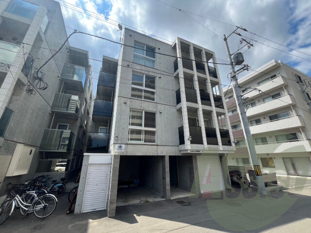 Lux fortの外観