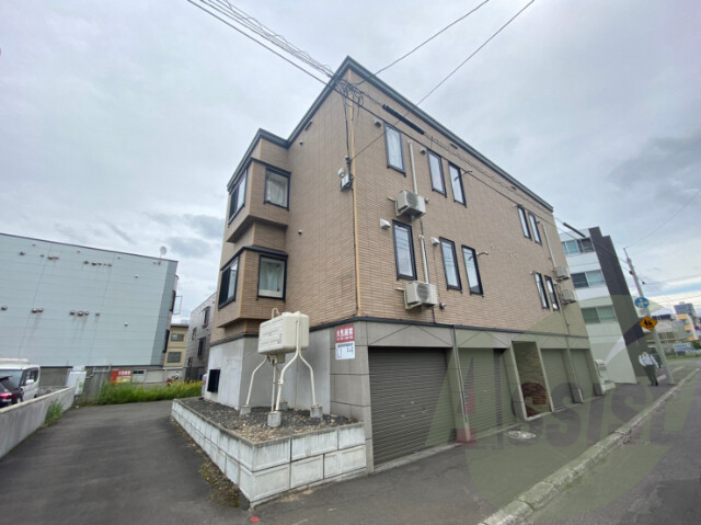 フロンティア北10条の外観