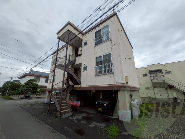 ニューライフ札幌Bの外観