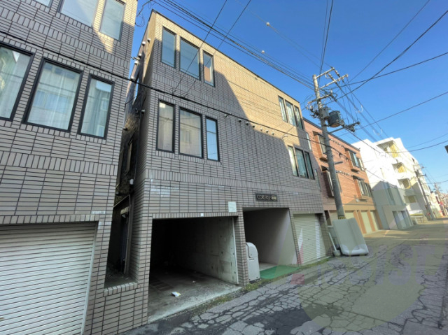 コアライズ参番館の外観
