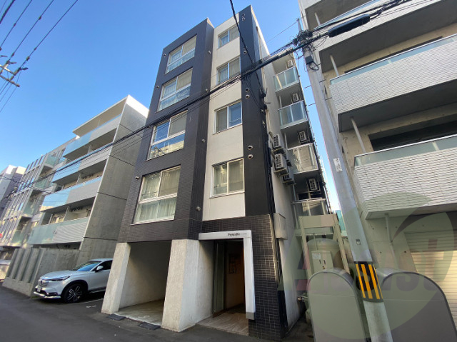 Prescelto南7条の外観