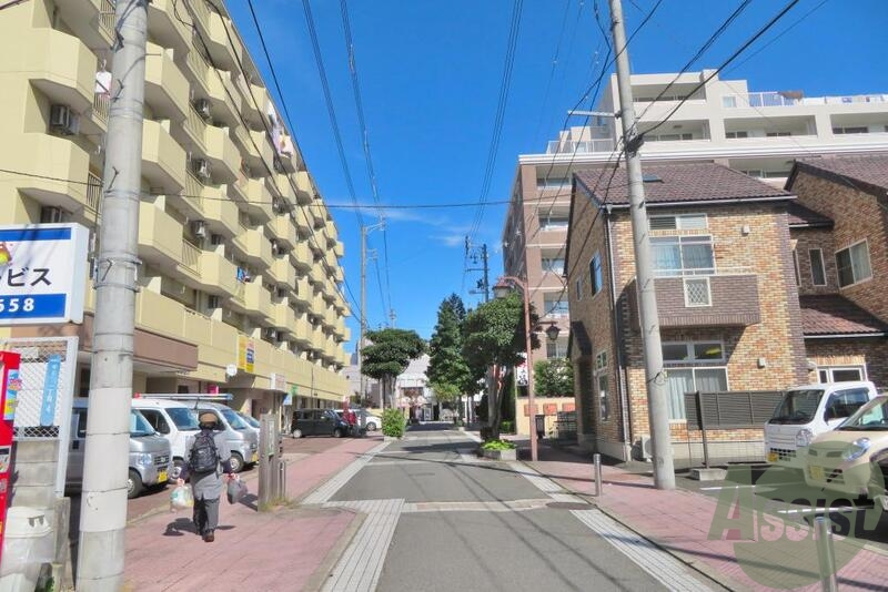 周辺 周辺
