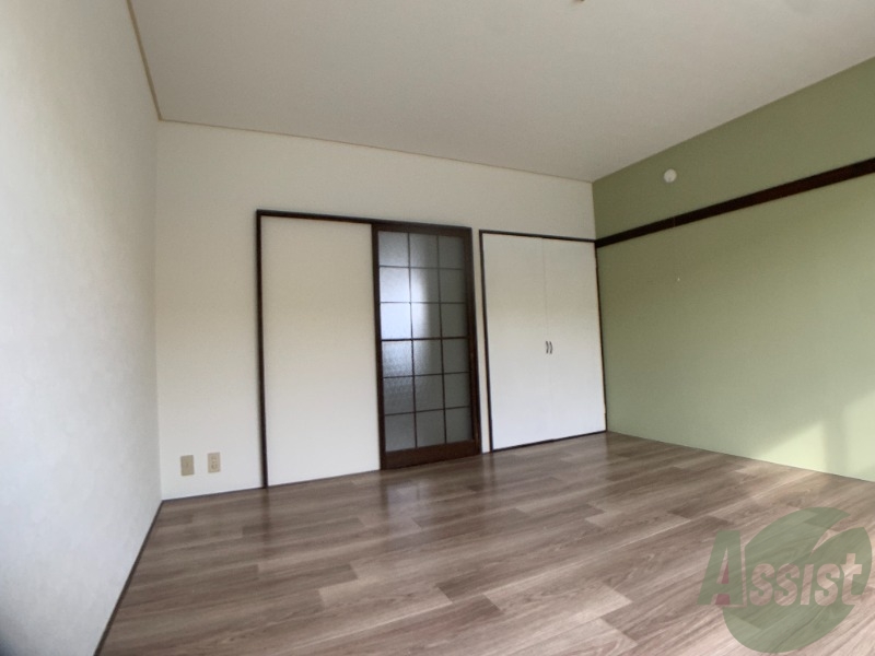 明るいお部屋で気持ちが良いですね~。元気が出ます。 明るいお部屋で気持ちが良いですね~。元気が出ます。