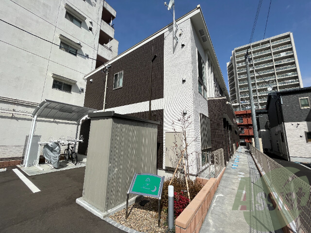 仙台市若林区河原町１丁目の賃貸アパートの外観