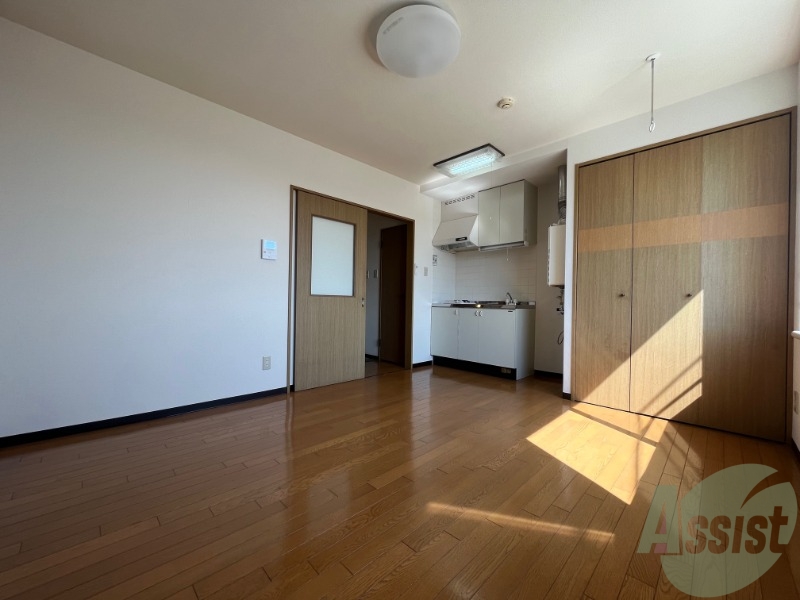 収納も有り、寝室として十分なスペースが有ると思います。 収納も有り、寝室として十分なスペースが有ると思います。