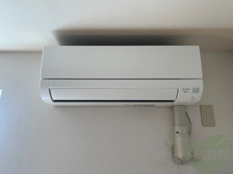 エアコンが設置されているので各季節を快適に過ごせそうですね。 エアコンが設置されているので各季節を快適に過ごせそうですね。