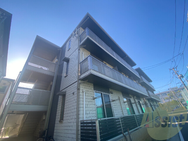 仙台市宮城野区萩野町４丁目の賃貸アパートの外観