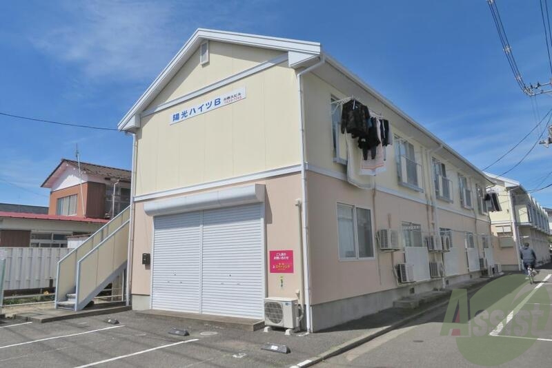 陽光ハイツBの外観