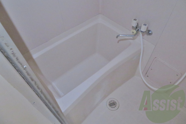 バスルームは一日の疲れを癒す場所ですよね。 バスルームは一日の疲れを癒す場所ですよね。