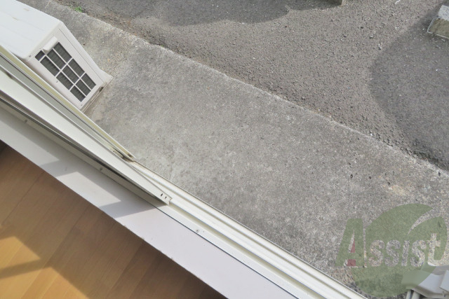 バルコニーは有りません。こうなっています。 バルコニーは有りません。こうなっています。