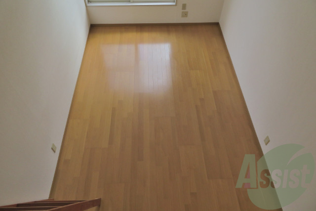 ロフトの上から撮影しました。サイズ感は伝わりますか。 ロフトの上から撮影しました。サイズ感は伝わりますか。