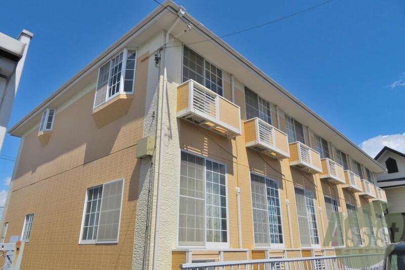 ホワイトキャッスル南小泉１２番館の外観