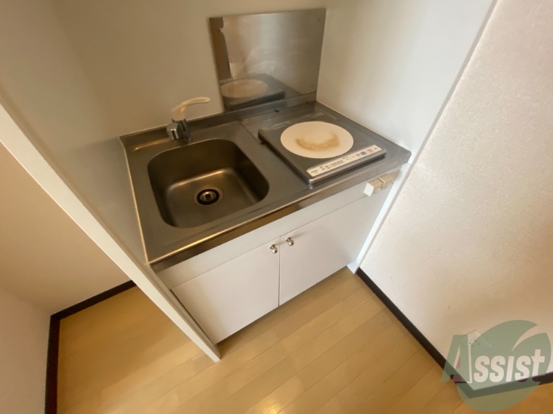 IHクッキングヒーターが付いていますのでご準備不要です IHクッキングヒーターが付いていますのでご準備不要です