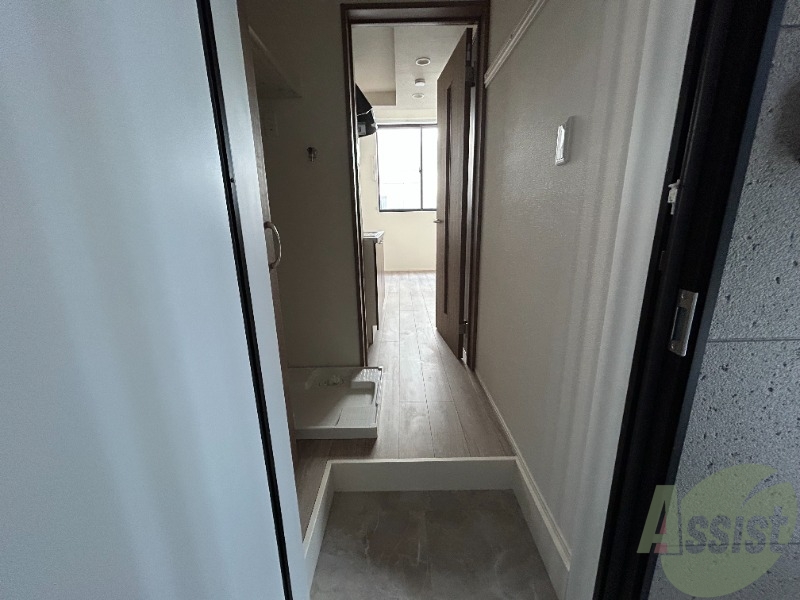 玄関からお部屋を撮影しました。玄関口が広くて助かります。 玄関からお部屋を撮影しました。玄関口が広くて助かります。