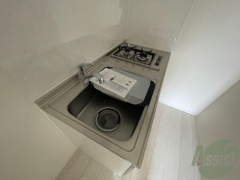 キッチンを別角度から撮影。収納をうまく使いたいですね。 キッチンを別角度から撮影。収納をうまく使いたいですね。