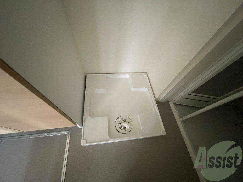 洗濯機を置くのはこのあたり。室内にあるので安心ですね。 洗濯機を置くのはこのあたり。室内にあるので安心ですね。