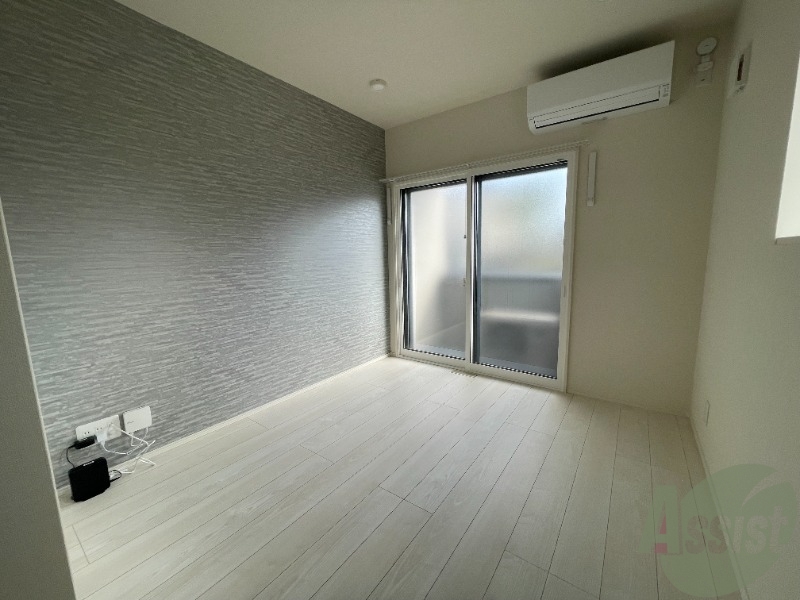 5.9帖の洋室です。生活のメインとなる部屋ですね。 5.9帖の洋室です。生活のメインとなる部屋ですね。