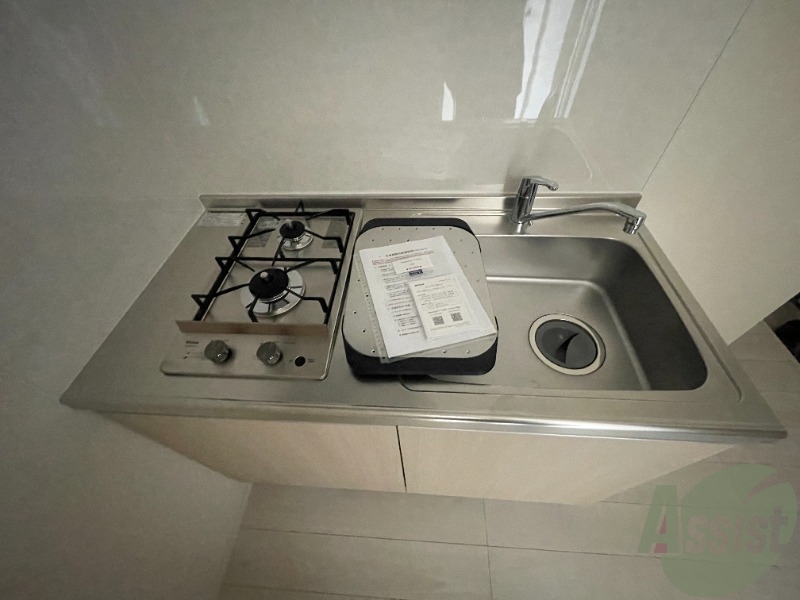 キッチンはガスなので火加減の調整がしやすそうです。 キッチンはガスなので火加減の調整がしやすそうです。