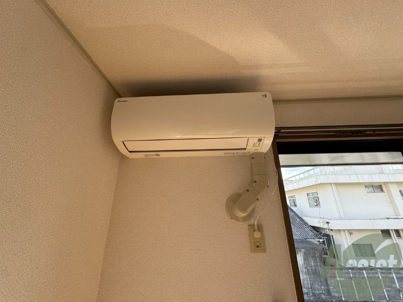 エアコンが設置済みです。入居後すぐに使用できます。 エアコンが設置済みです。入居後すぐに使用できます。