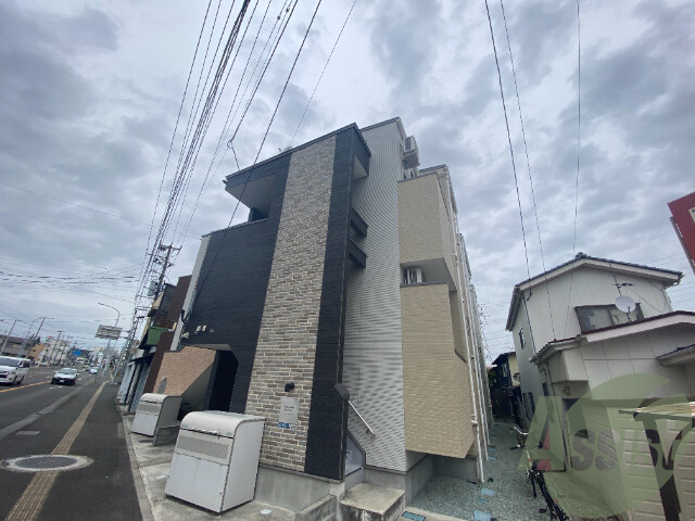 仙台市宮城野区原町６丁目の賃貸アパートの外観