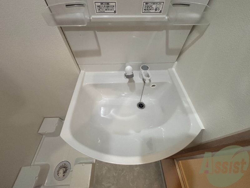 独立洗面台です。用途に合わせて使うことができますね。 独立洗面台です。用途に合わせて使うことができますね。