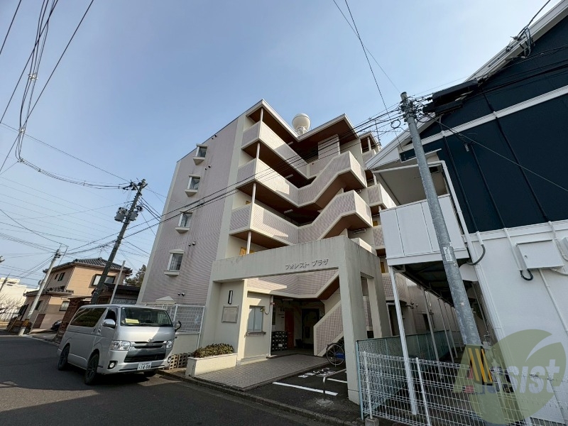仙台市宮城野区銀杏町の賃貸アパートの外観
