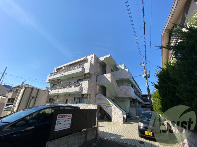 レジデンス成田の外観