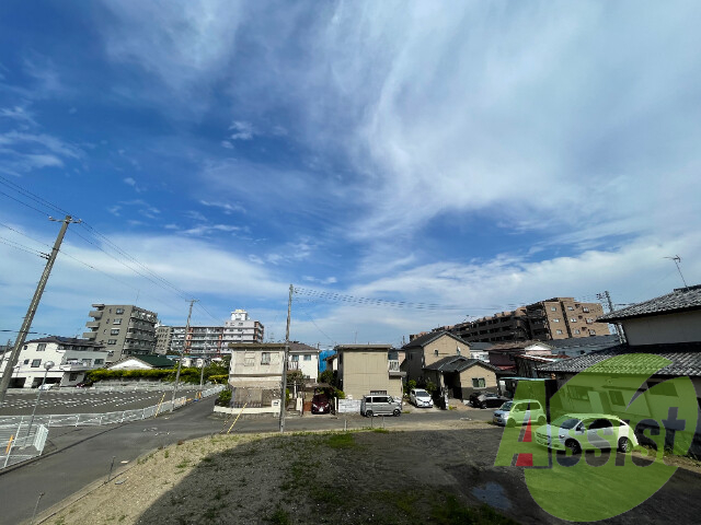 西中田の閑静な住宅街を一望できる眺望です 西中田の閑静な住宅街を一望できる眺望です