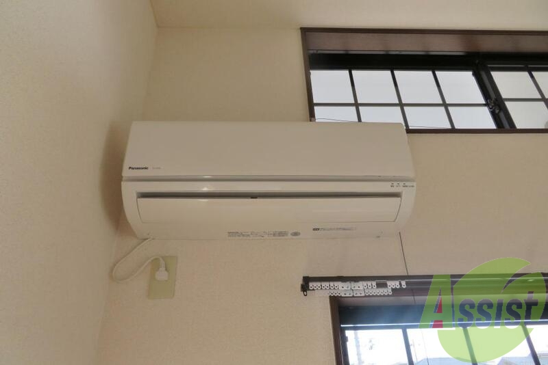 エアコンがあるだけで生活がガラッと変わりますよねー。 エアコンがあるだけで生活がガラッと変わりますよねー。