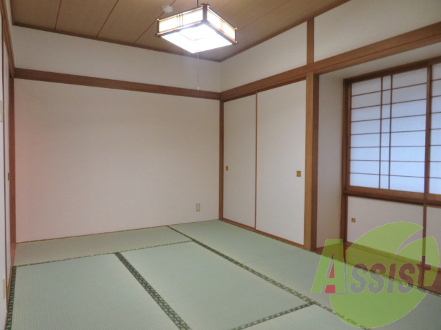 和室がありました。落ち着いた雰囲気ですね。 和室がありました。落ち着いた雰囲気ですね。