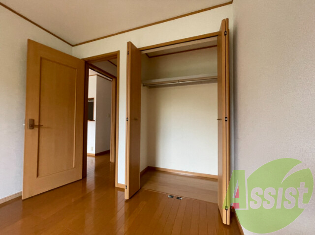 別のお部屋にもちゃんと収納はございます。 別のお部屋にもちゃんと収納はございます。