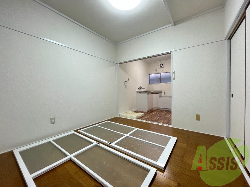 4.5帖の洋室です。生活のメインとなる部屋ですね。 4.5帖の洋室です。生活のメインとなる部屋ですね。