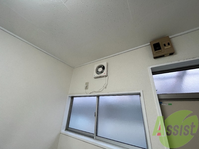 換気扇はこちらです、においが強いお料理は注意 換気扇はこちらです、においが強いお料理は注意