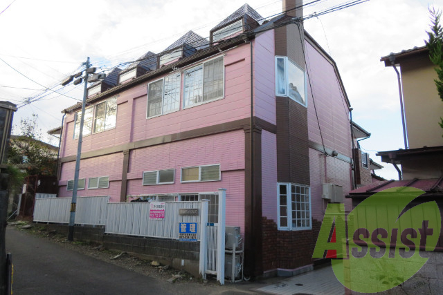 向山サンヒルズの外観