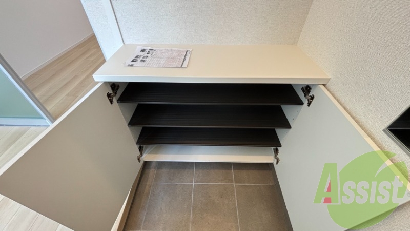 玄関にシューズボックスが設置してありました。 玄関にシューズボックスが設置してありました。