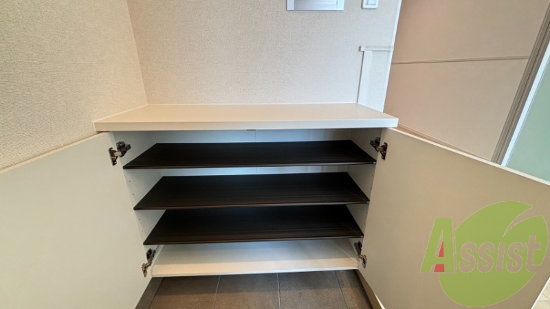 玄関にシューズボックスが設置してありました。 玄関にシューズボックスが設置してありました。