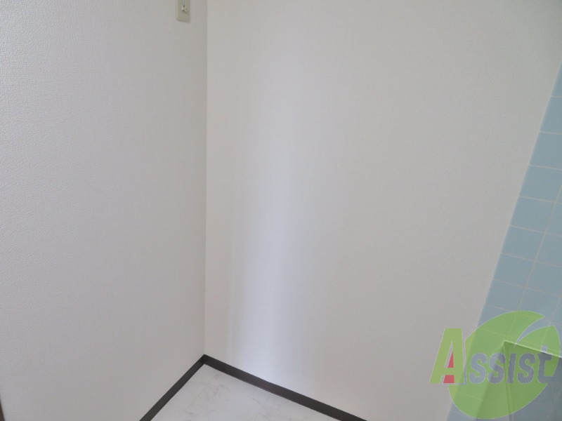 冷蔵庫置場もしっかりありますのでご安心ください。 冷蔵庫置場もしっかりありますのでご安心ください。