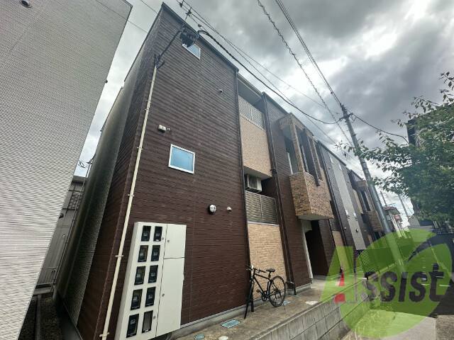 クローシェ河原町の外観