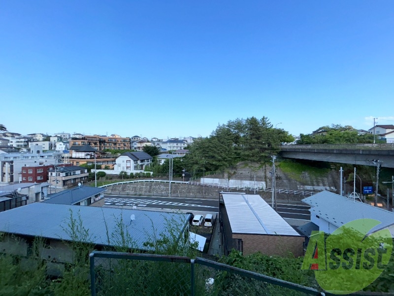 バルコニーからの景色は開放感があり素敵です。 バルコニーからの景色は開放感があり素敵です。