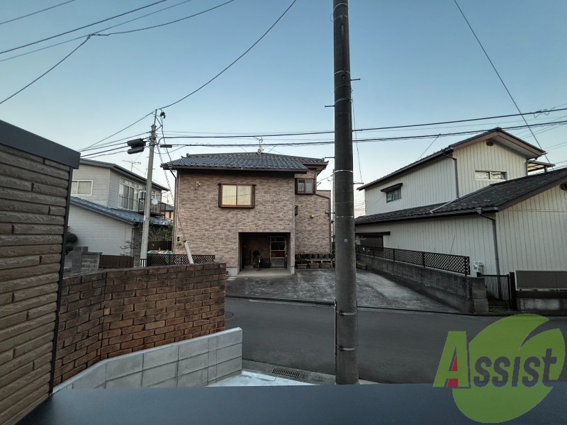 バルコニーからの眺め。閑静な住宅街という印象を受けました。 バルコニーからの眺め。閑静な住宅街という印象を受けました。