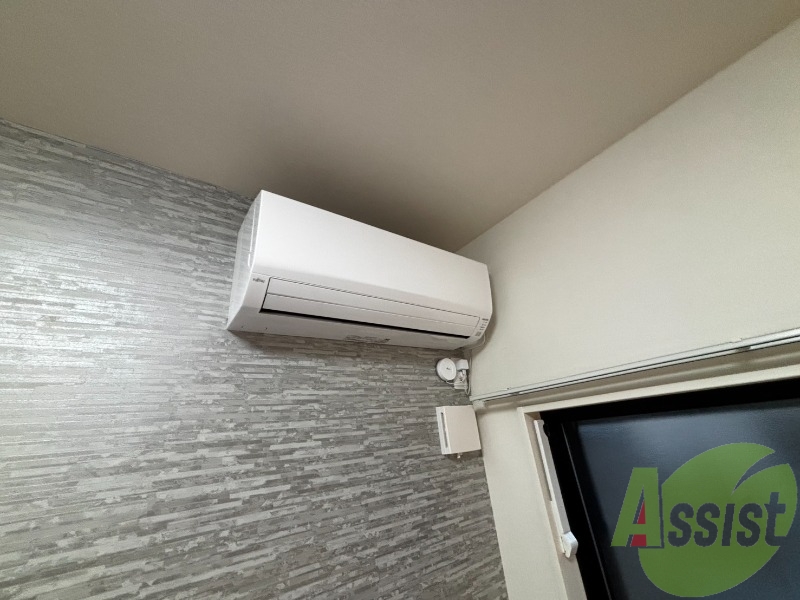 エアコンは設置済みです。暑い日も快適に過ごせます。 エアコンは設置済みです。暑い日も快適に過ごせます。