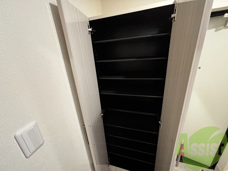 玄関にシューズボックスが設置してありました。 玄関にシューズボックスが設置してありました。