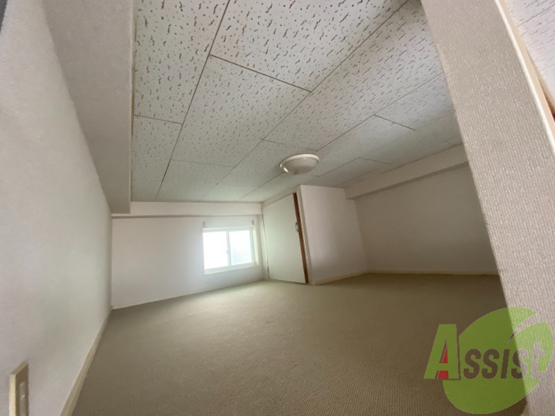 ロフトがあります。布団を敷くも良し。物置に使うも良し。 ロフトがあります。布団を敷くも良し。物置に使うも良し。