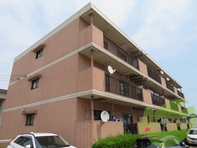 杜栄マンションＮ棟の外観