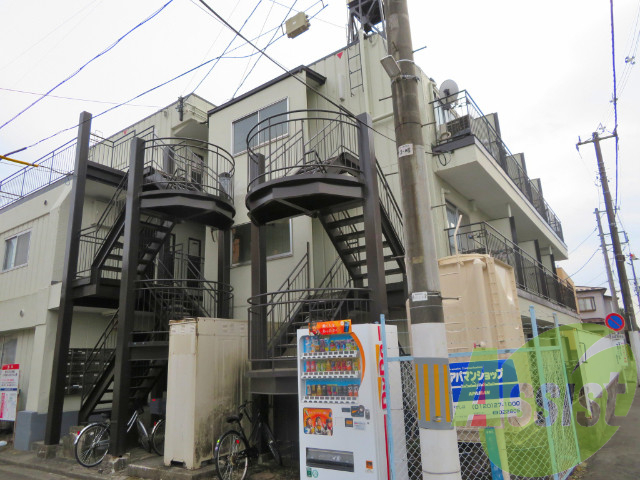 コーポ台原A棟の外観