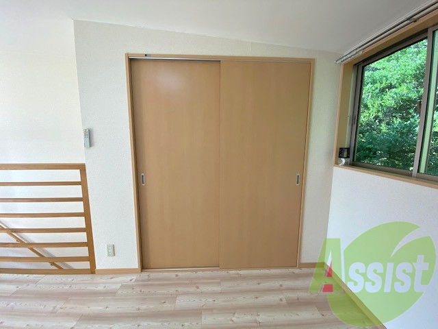 2階には大き目のクローゼットがございます 2階には大き目のクローゼットがございます